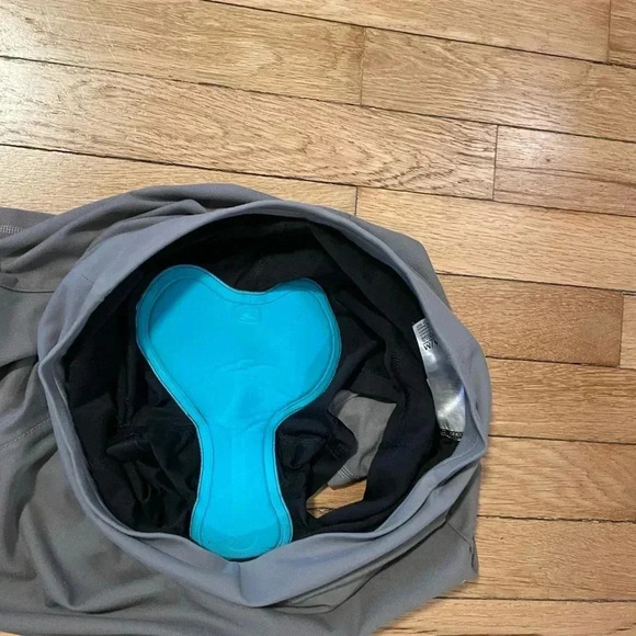 Women’s M Suguoi Cycling Skort - Picture 10 of 10